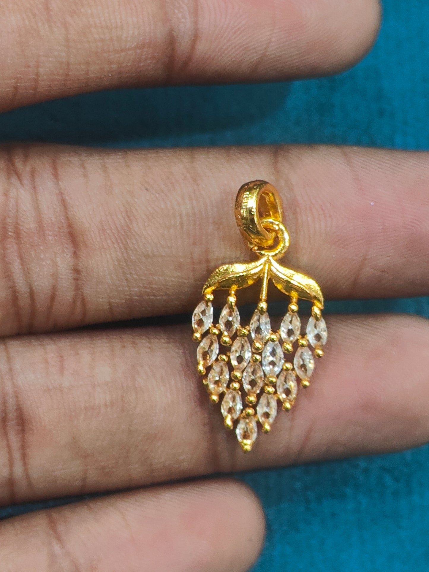 wineyard_locket