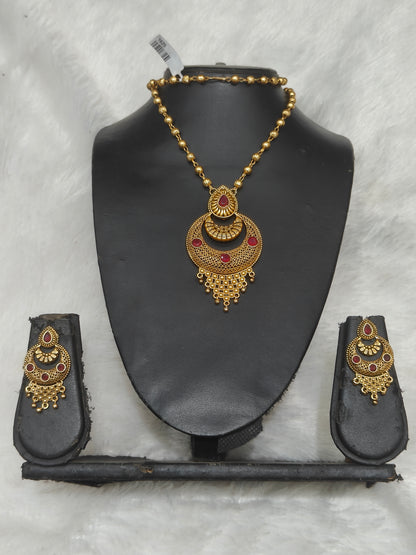 red_chandbali_locket_1640