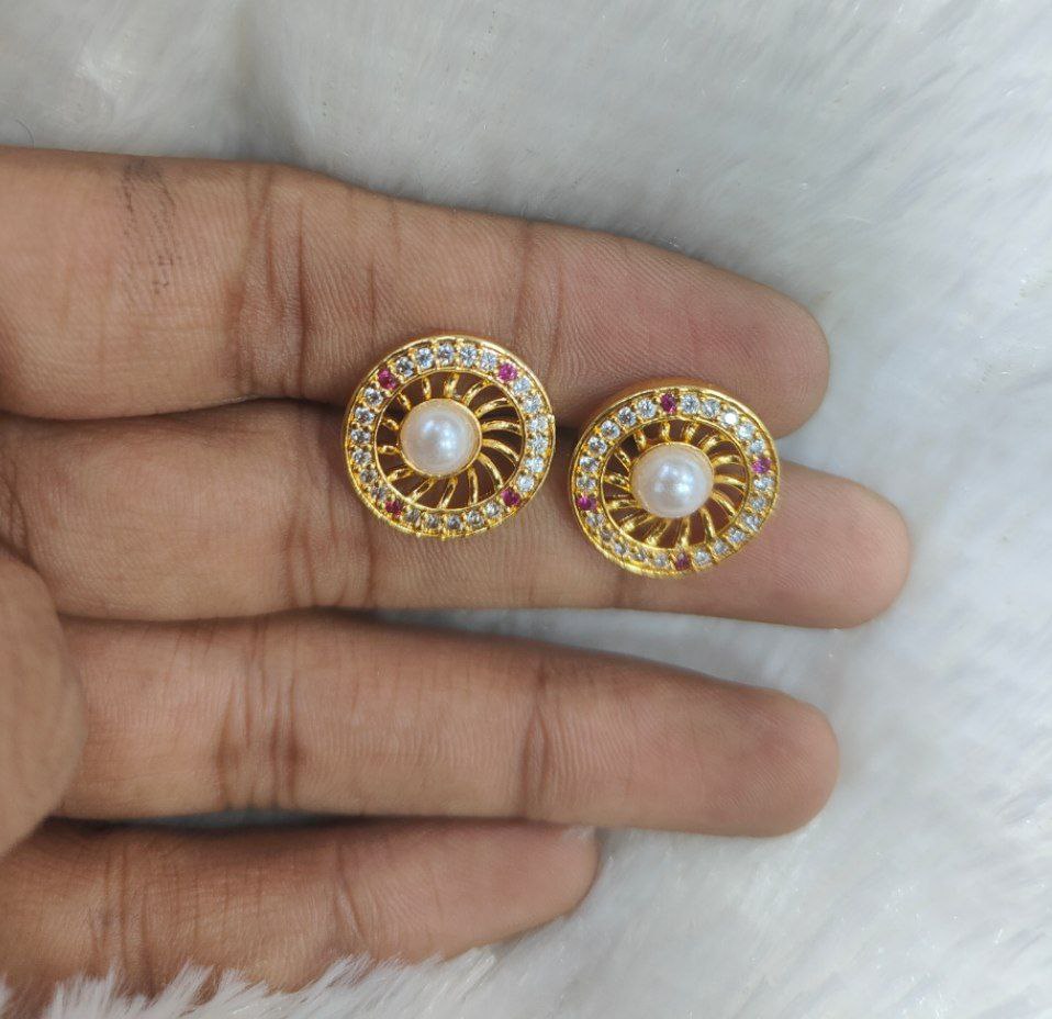 EARRING